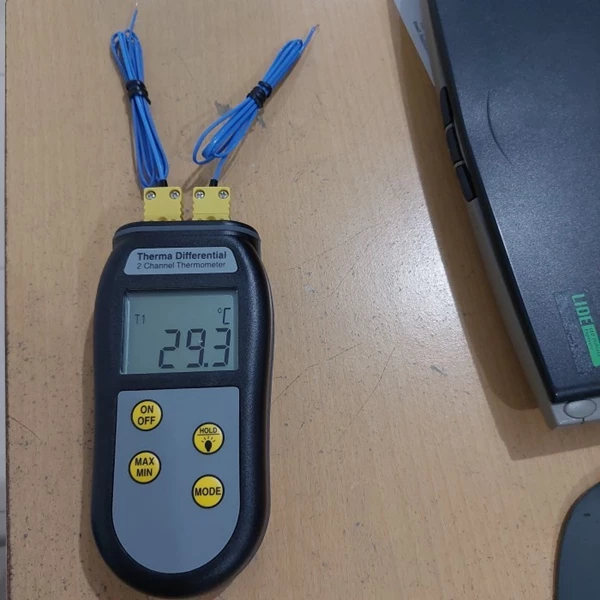 ETI Differential Thermometer With Bead Probe Sensor
